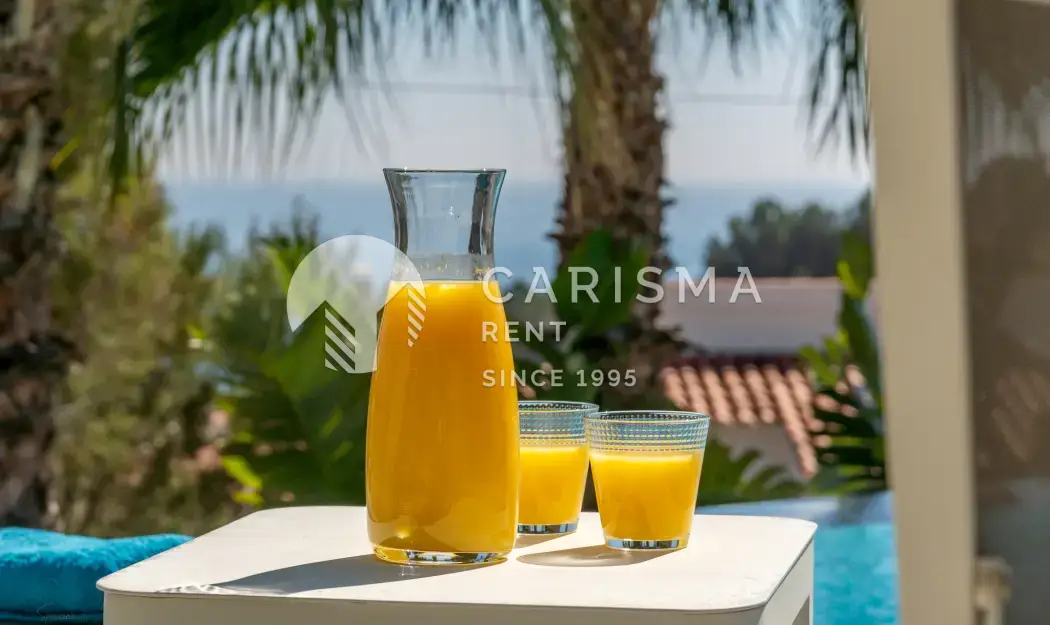Luksusowa willa, 2 baseny,  spacerowa odległości do morza i centrum miasta Calpe, Costa Blanca