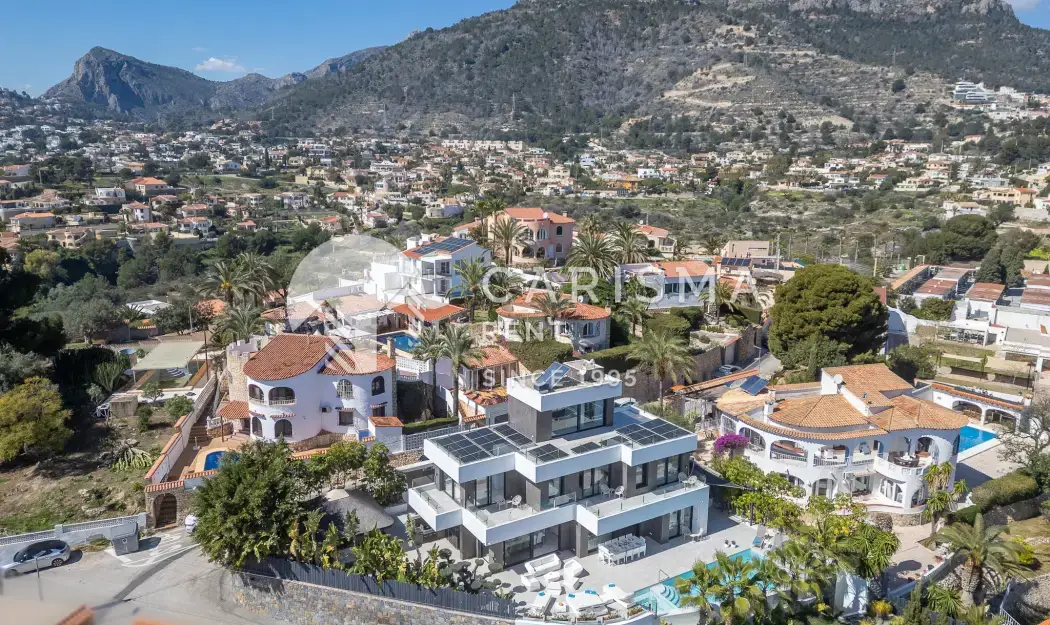 Luksusowa willa, 2 baseny,  spacerowa odległości do morza i centrum miasta Calpe, Costa Blanca