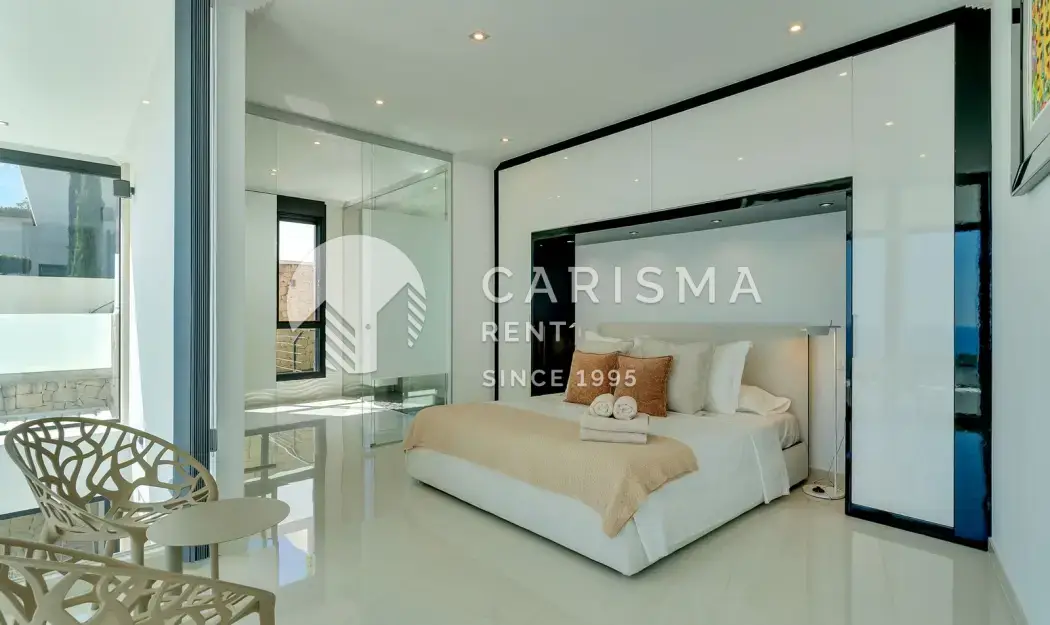 Premium-class villa, panoramic sea and mountain views, luxury neighborhood, Benissa