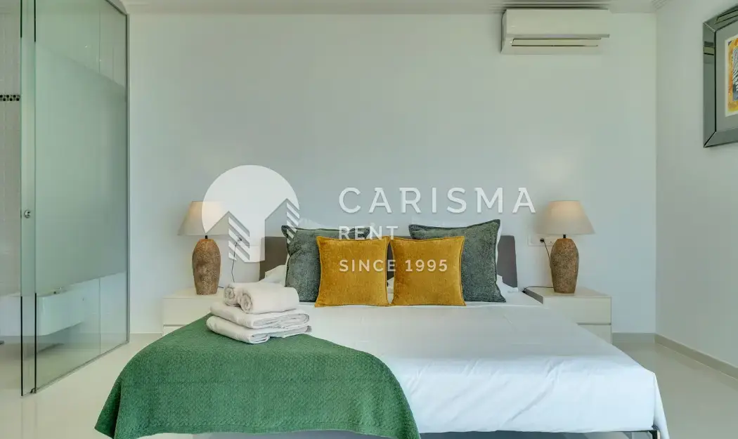 Premium-class villa, panoramic sea and mountain views, luxury neighborhood, Benissa